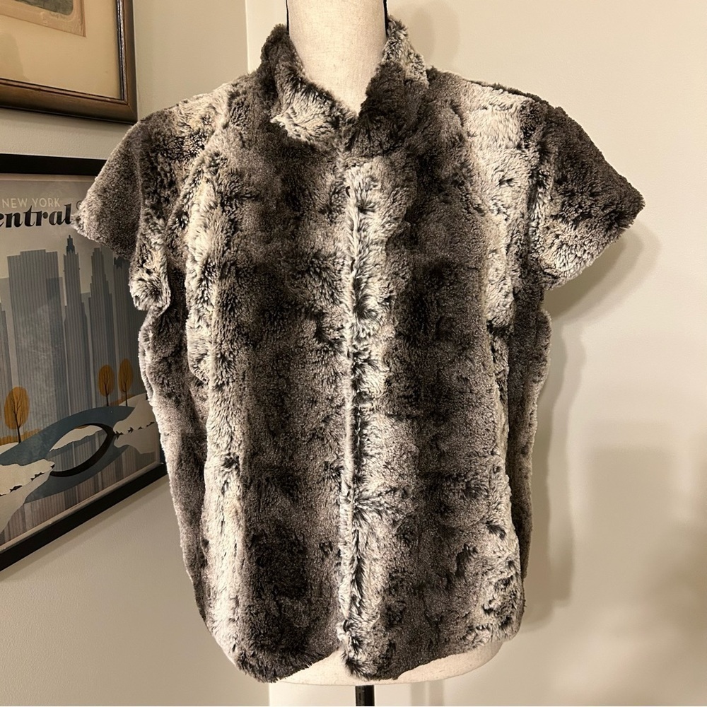 Marc Bouwer Faux Fur Gray Charcoal Animal Print Plush Sleeveless Vest SZ L
